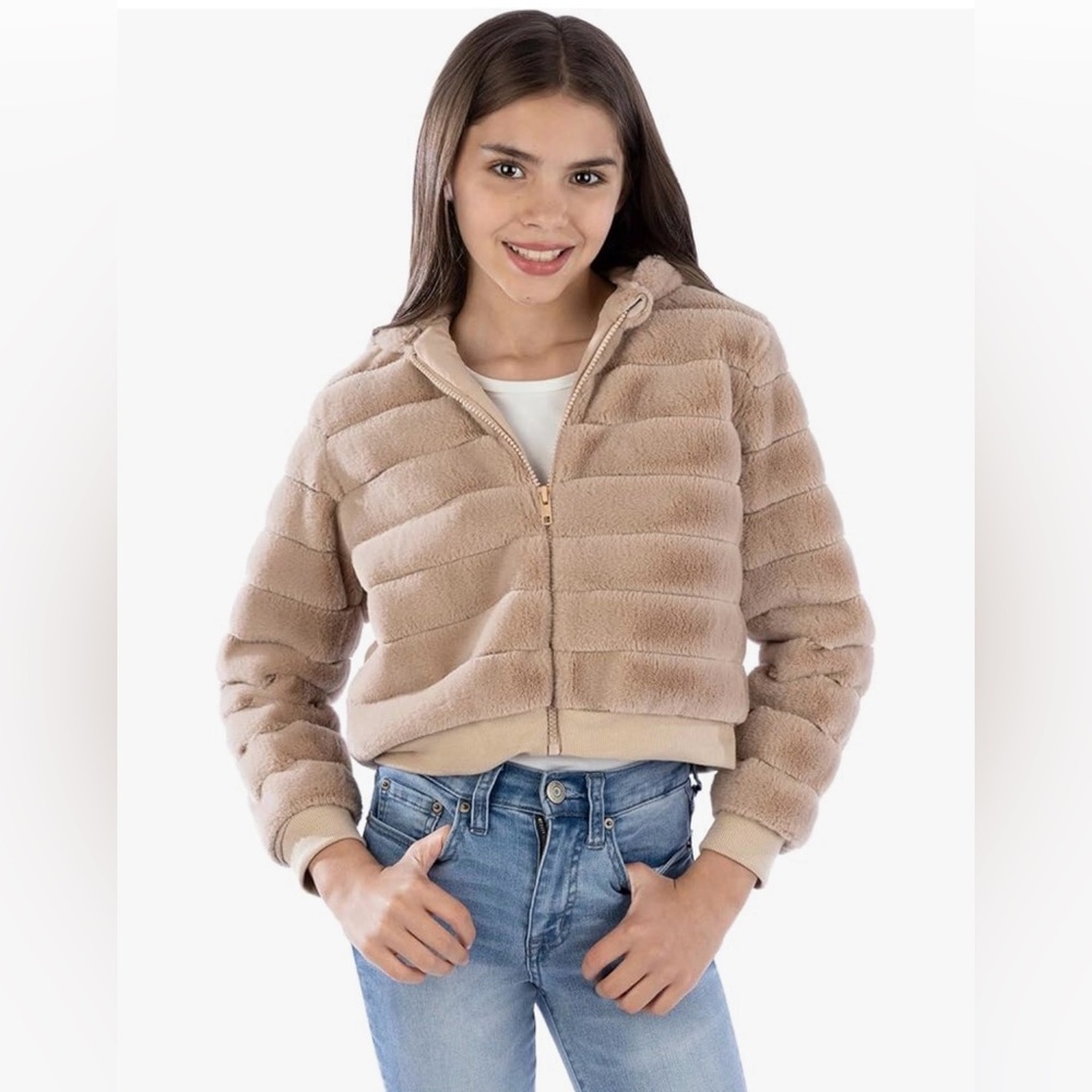 Speechless Faux Fur NWT Young Girl’s Tan Jacket